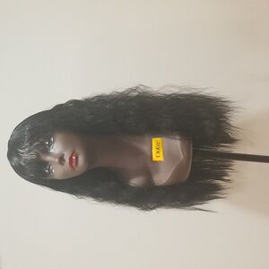 Luxurious Black Wavy Wig